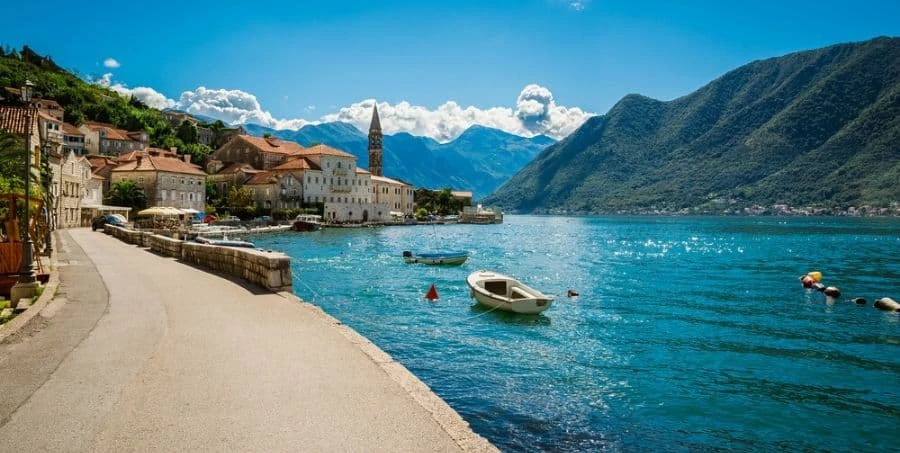 visit-boka-bay-on-guided-motenegro-holiday